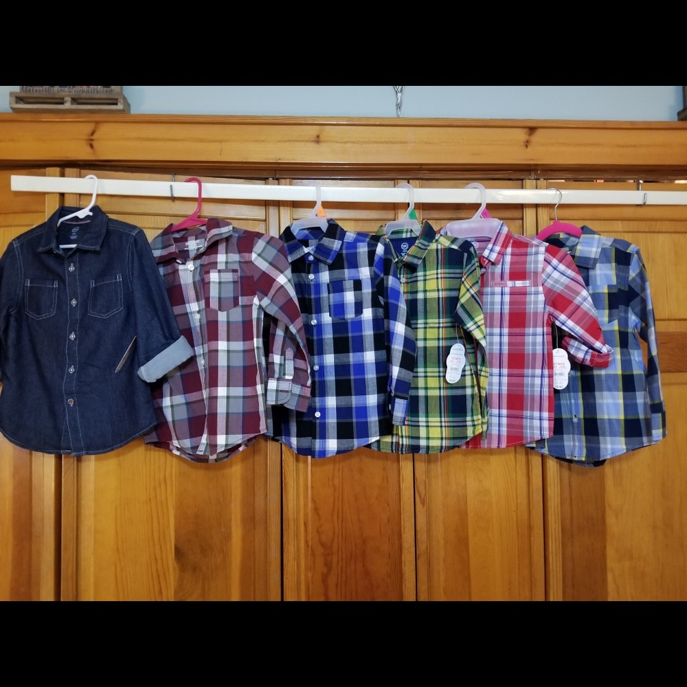 6 NWT 5T button down shirts